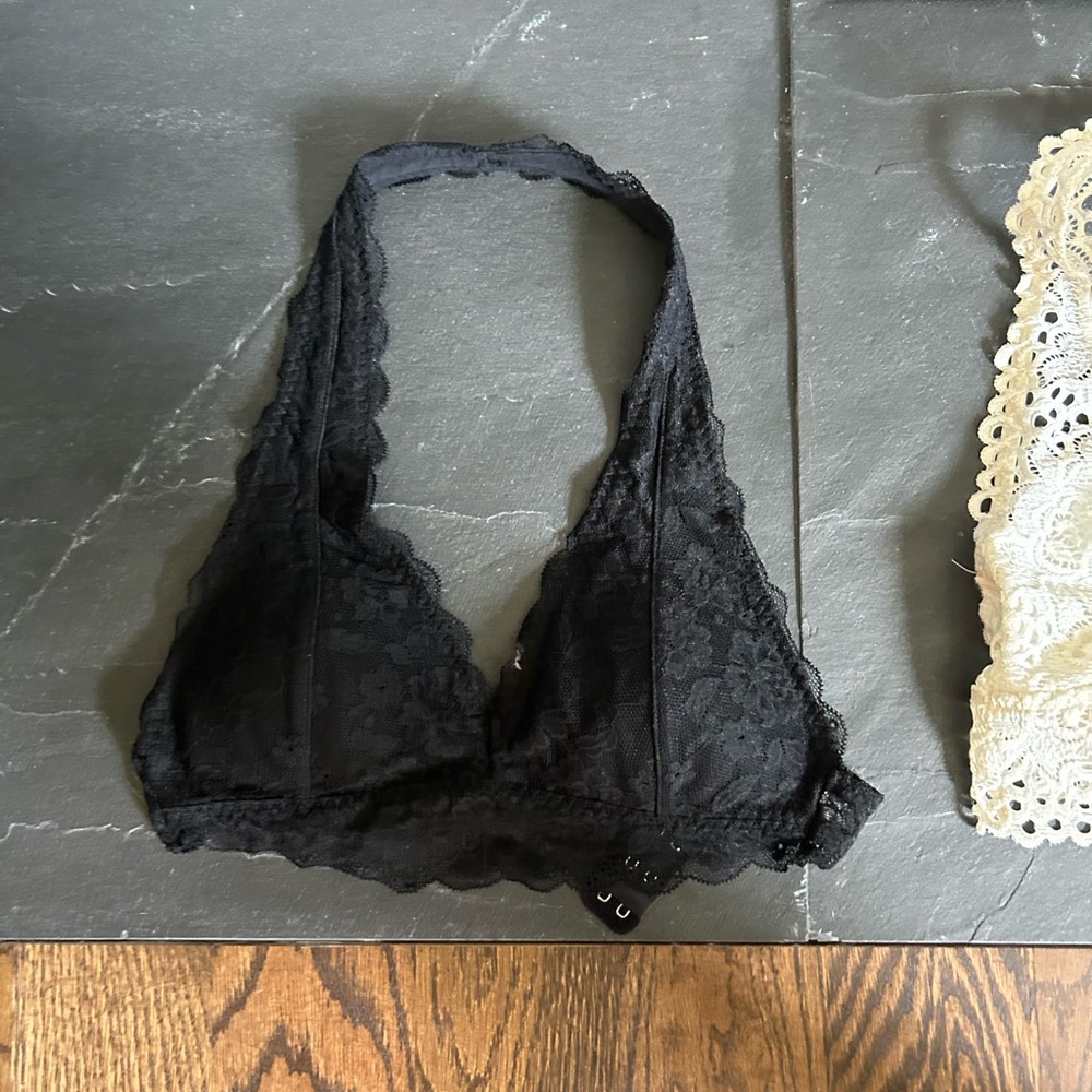 Gilly Hicks lace halter bralette